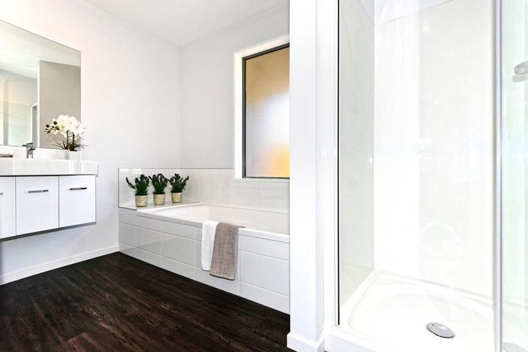 Photo of property in 10 Burford Way, Rolleston, 7615