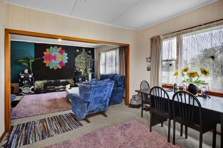 Photo of property in 239 Tawhiti Road, Hawera, 4672