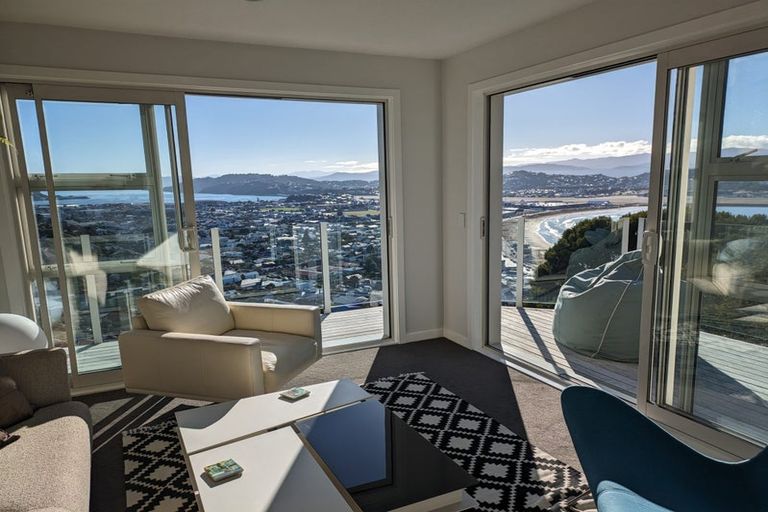 Photo of property in 7 Pari Tai Way, Houghton Bay, Wellington, 6023