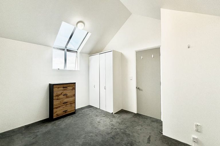 Photo of property in 9 Selkirk Way, Karori, Wellington, 6012