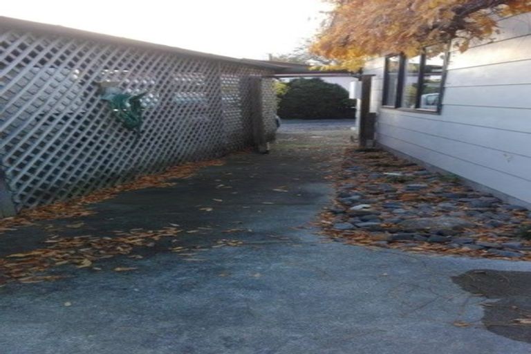 Photo of property in 1/12 Howard Road, Taradale, Napier, 4112