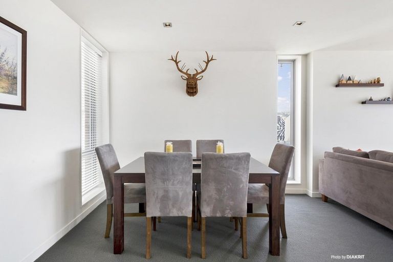 Photo of property in Republic Apartments, 5a/11 Tennyson Street, Te Aro, Wellington, 6011
