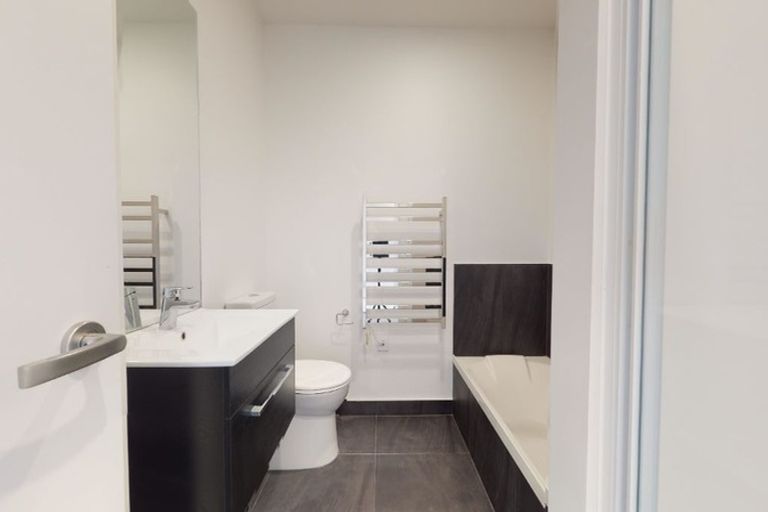 Photo of property in 16/80 Seatoun Heights Road, Seatoun, Wellington, 6022