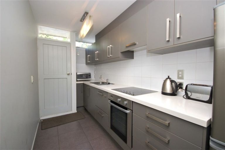 Photo of property in 300 Lake Terrace, Two Mile Bay, Taupo, 3330
