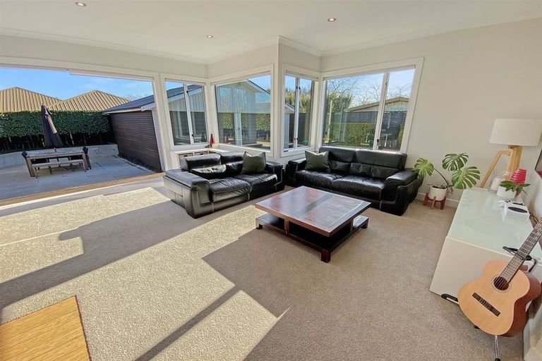Photo of property in 39 Dormer Street, Papanui, Christchurch, 8053