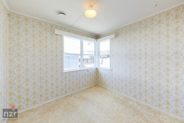 Photo of property in 35 Karamea Crescent, Kelvin Grove, Palmerston North, 4414