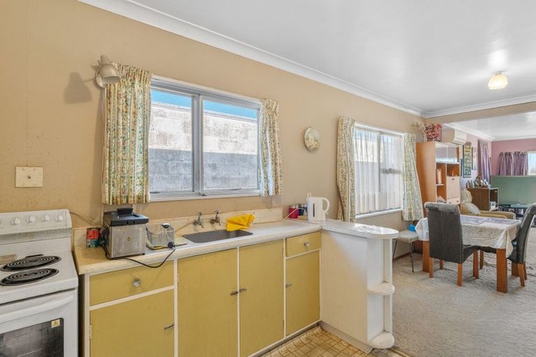 Photo of property in 12 Parker Avenue, Levin, 5510