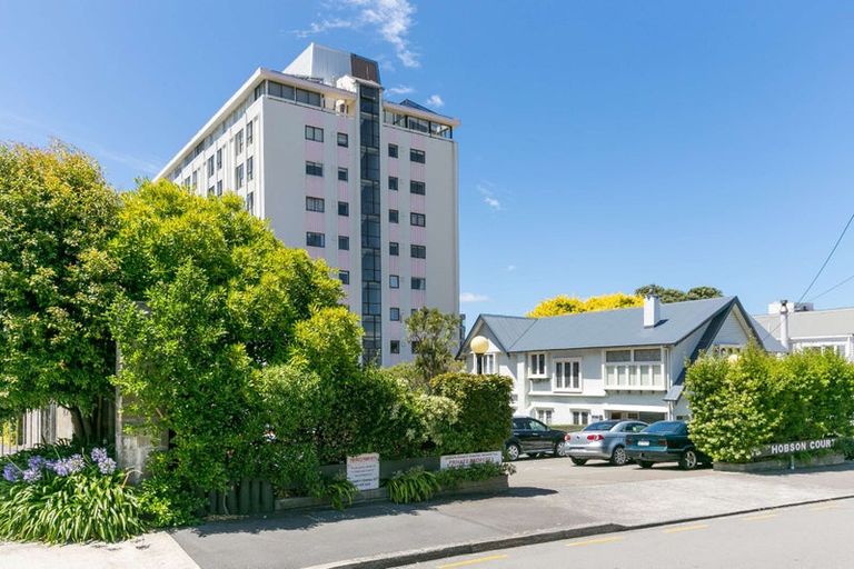 Photo of property in Hobson Court Flats, 62/70 Hobson Street, Thorndon, Wellington, 6011