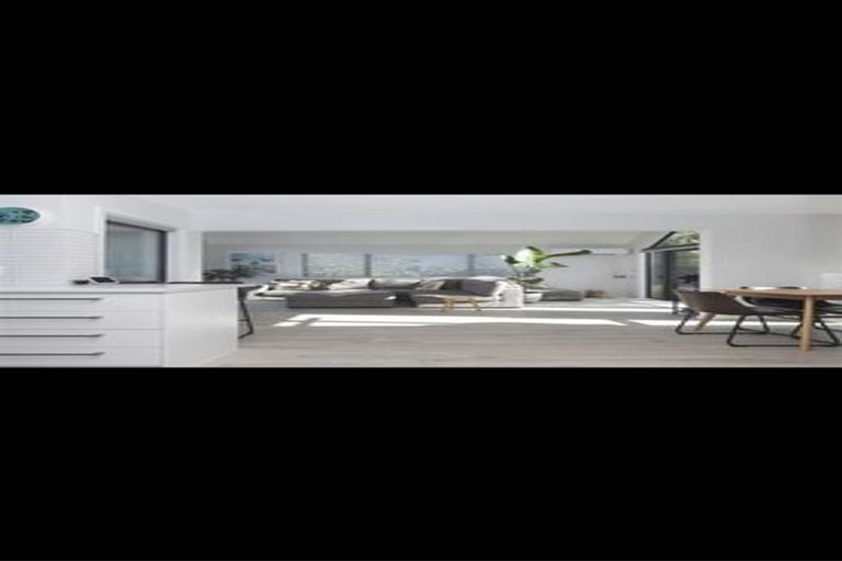 Photo of property in 26b Cornwall Road, Lyttelton, 8082