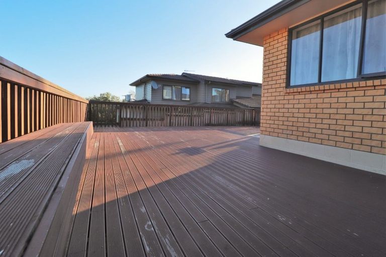 Photo of property in 16 Finbar Close, Flat Bush, Auckland, 2019