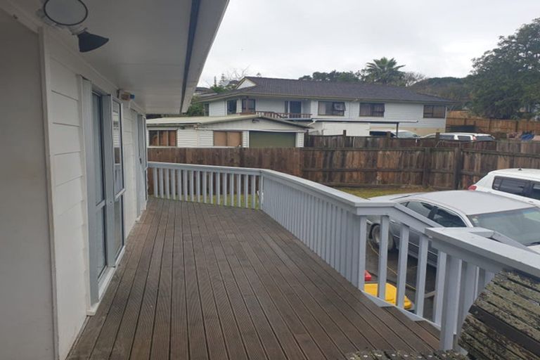 Photo of property in 10 Sabana Place, Unsworth Heights, Auckland, 0632