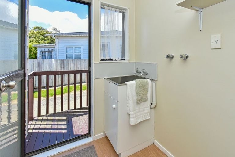 Photo of property in 225 Finlayson Avenue, Clendon Park, Auckland, 2103