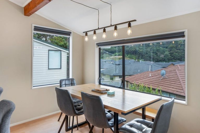 Photo of property in 27b Shackle Lane, Whitby, Porirua, 5024