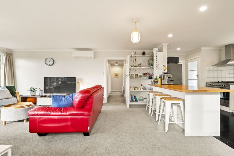 Photo of property in 141 Easther Crescent, Kew, Dunedin, 9012