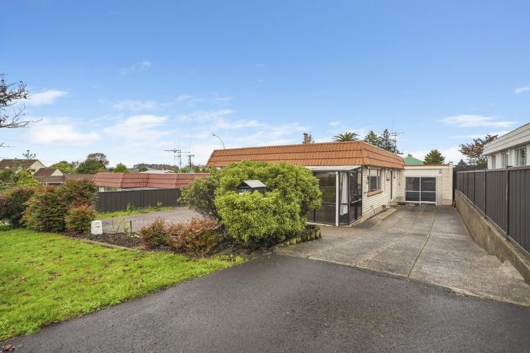 Photo of property in 1 Mahoe Street, Melville, Hamilton, 3206