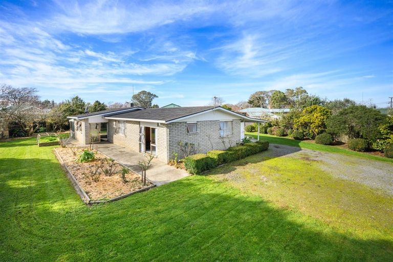 Photo of property in 6 Flower Street, Bulls, 4818