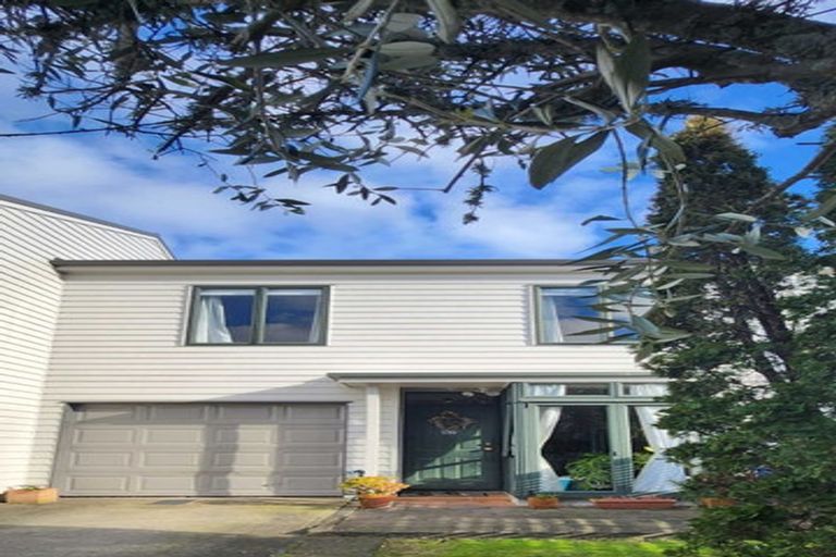 Photo of property in Tuscany Towers, 47/1 Ambrico Place, New Lynn, Auckland, 0600
