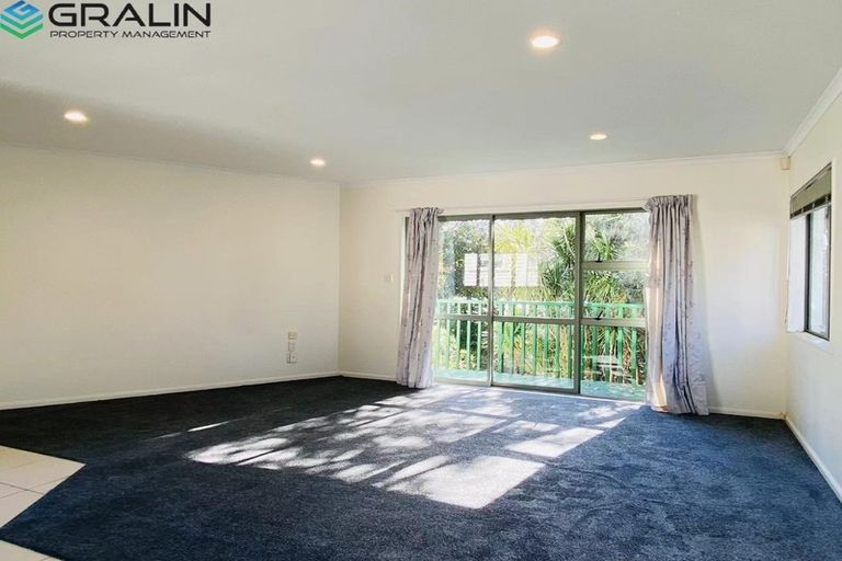 Photo of property in 15 Nikau Street, New Lynn, Auckland, 0600