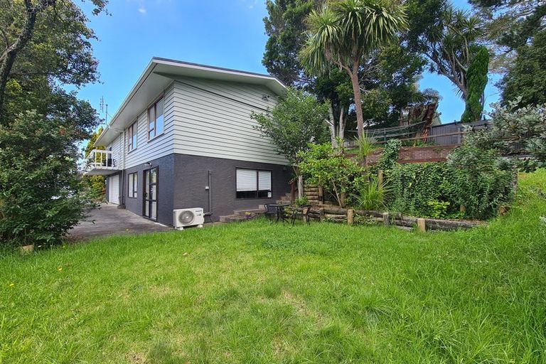 Photo of property in 39 Tamahere Drive, Glenfield, Auckland, 0629