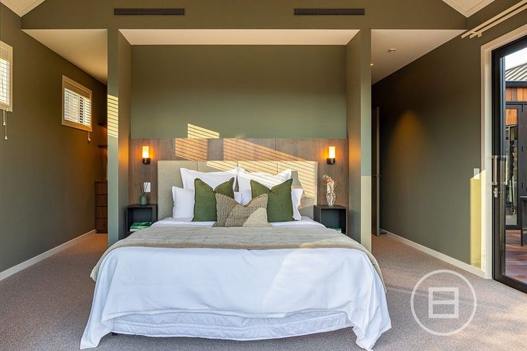 Photo of property in 8 Stockyard Lane, Jacks Point, Queenstown, 9371