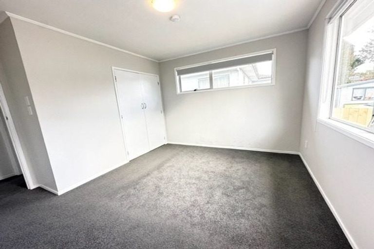 Photo of property in 365 Don Buck Road, Massey, Auckland, 0614