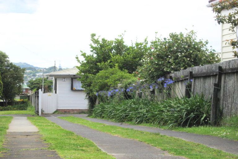 Photo of property in 26a Mcintyre Road, Mangere Bridge, Auckland, 2022