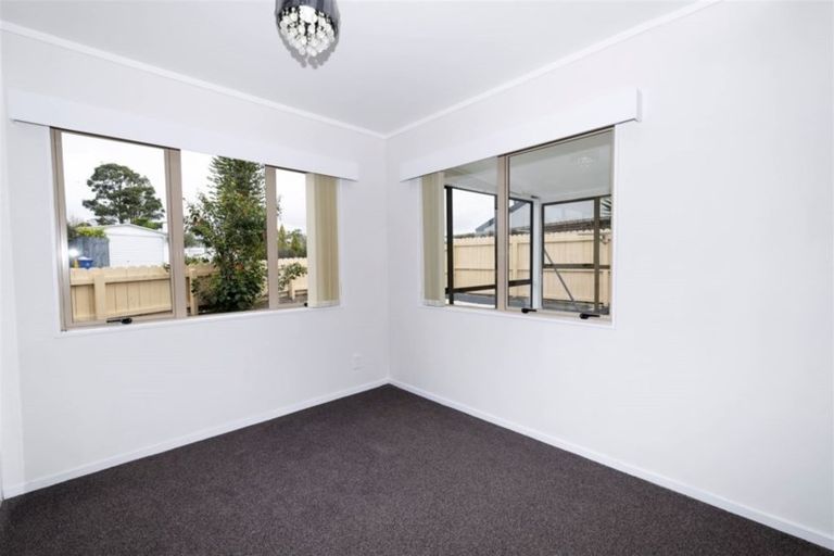 Photo of property in 65 Pooks Road, Ranui, Auckland, 0612