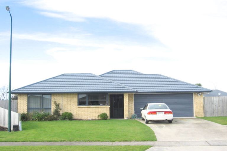 Photo of property in 10 Fencourt Place, Rototuna North, Hamilton, 3210