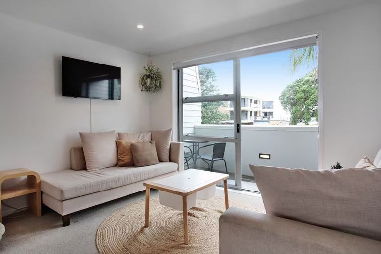 Photo of property in 39/3 Riverside Road, Orewa, 0931
