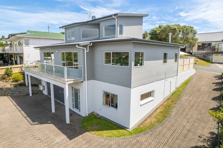 Photo of property in 14 Bodmin Terrace, Camborne, Porirua, 5026