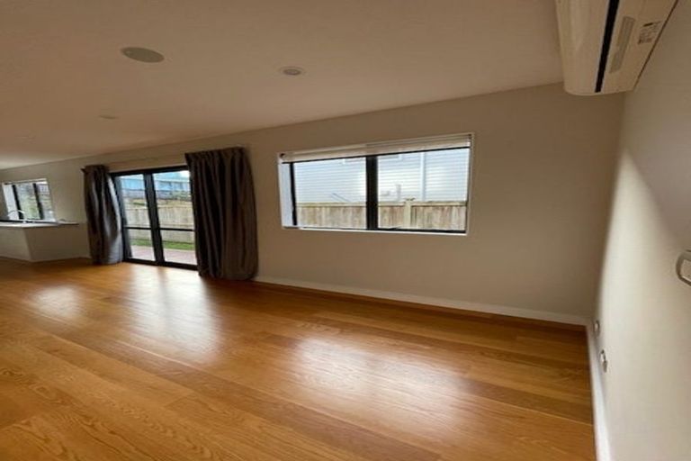 Photo of property in 36 Bounty Road, Long Bay, Auckland, 0630