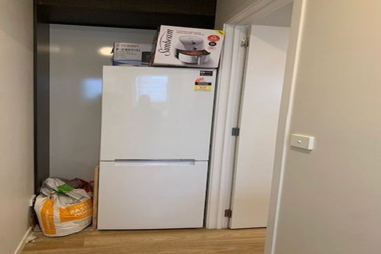 Photo of property in 24 Hikuawa Road, Flat Bush, Auckland, 2019