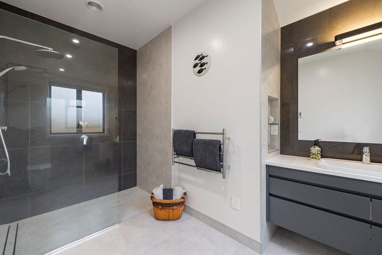 Photo of property in 67 Swayne Road, Cambridge, 3434