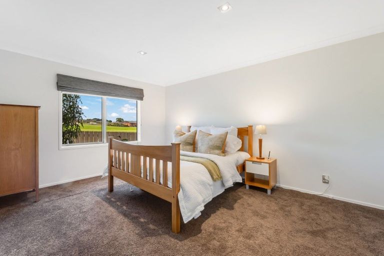 Photo of property in 53 Manor Park, Sunnyhills, Auckland, 2010
