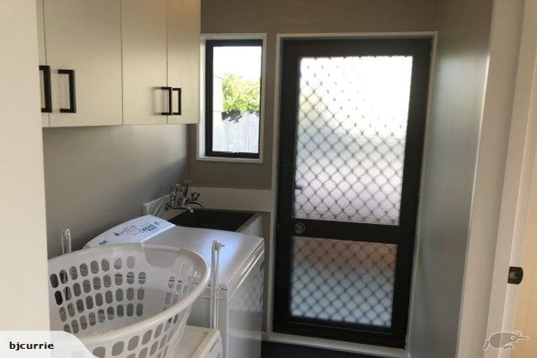 Photo of property in 9b Fairs Road, Milson, Palmerston North, 4414