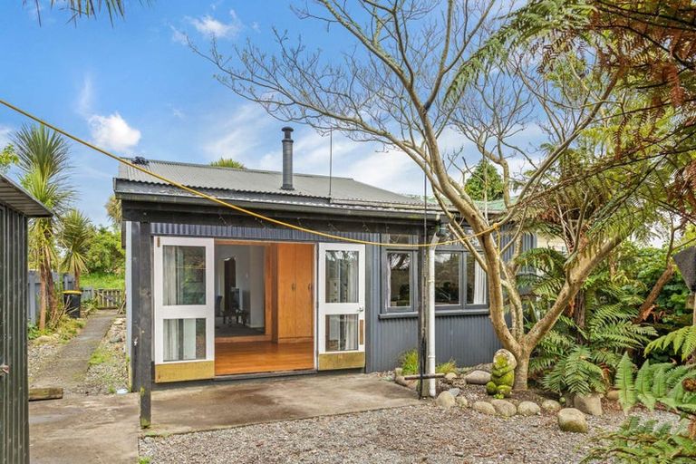 Photo of property in 28 Adderley Street, Westport, 7825