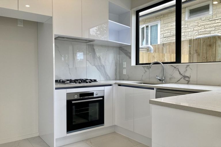 Photo of property in 15a Garelja Road, Henderson, Auckland, 0612