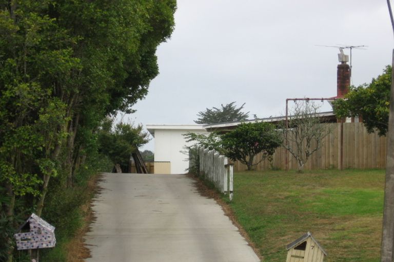 Photo of property in 9 Packham Place, Beach Haven, Auckland, 0626