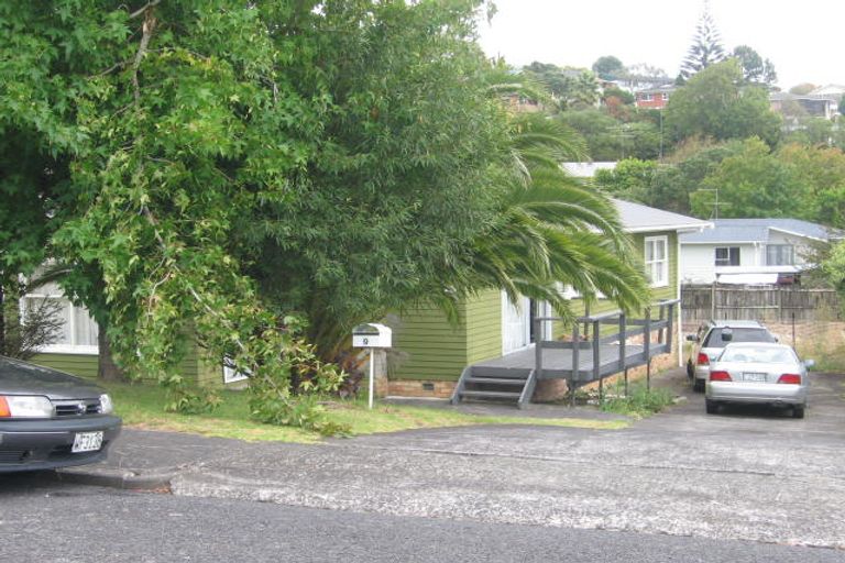Photo of property in 9 Wykeham Place, Glenfield, Auckland, 0629