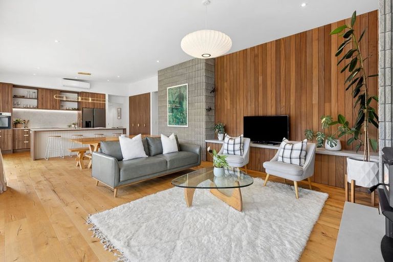 Photo of property in 2 Tomtit Crescent, Lake Hawea, Wanaka, 9382