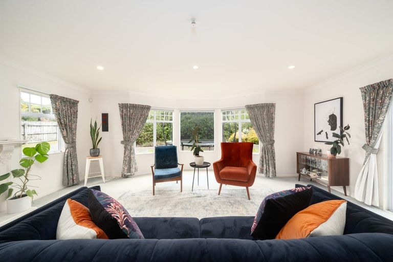 Photo of property in 4 Amesbury Drive, Churton Park, Wellington, 6037