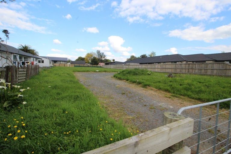 Photo of property in 28 Gordon Street, Woodville, 4920