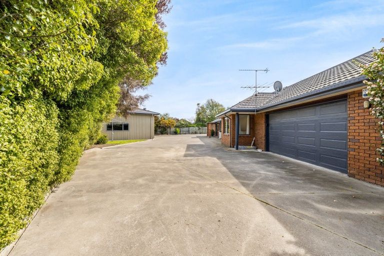 Photo of property in 4 Cedar Place, Amberley, 7410