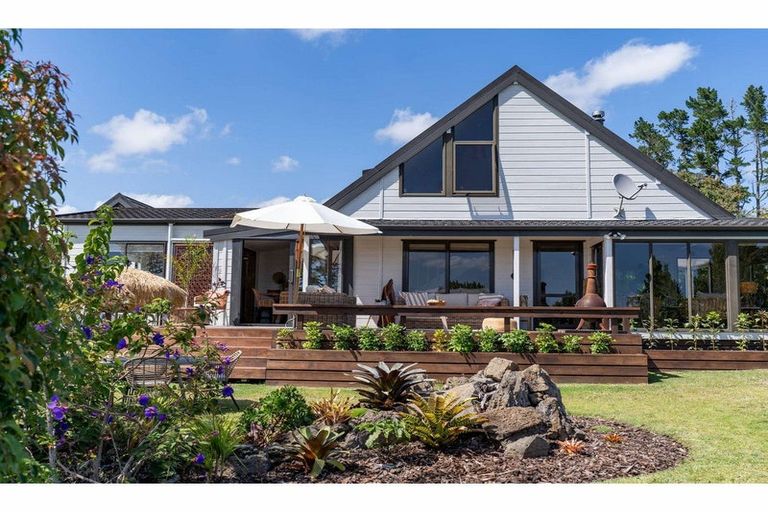 Photo of property in 70 Edmonds Road, Kerikeri, 0293