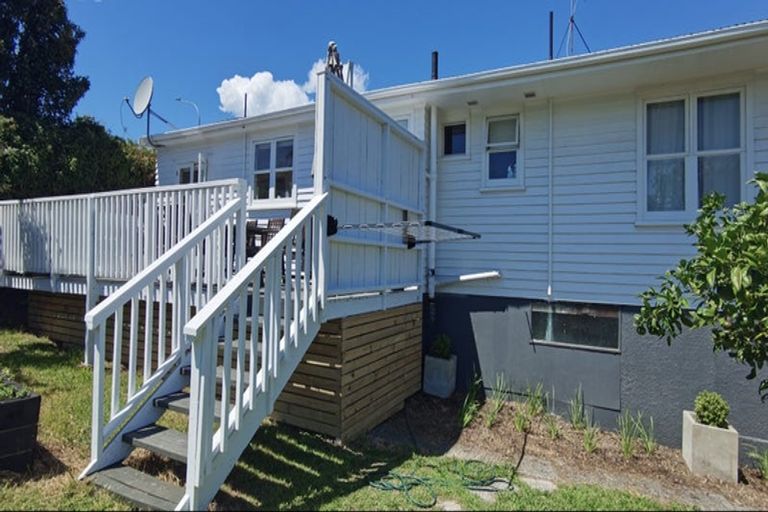 Photo of property in 1/11 Tristram Avenue, Forrest Hill, Auckland, 0620