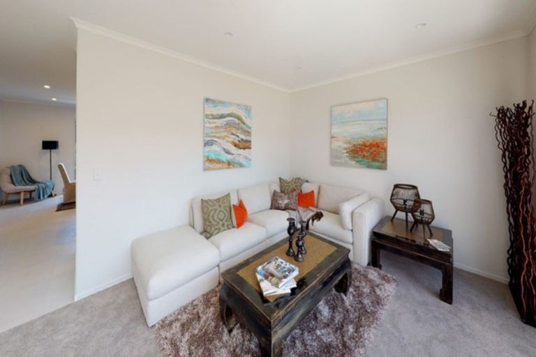 Photo of property in 45 Eugenia Rise, Totara Heights, Auckland, 2105