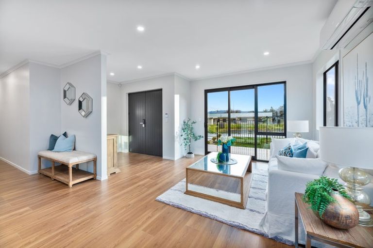 Photo of property in 6 Ambrosia Avenue, Henderson, 0612
