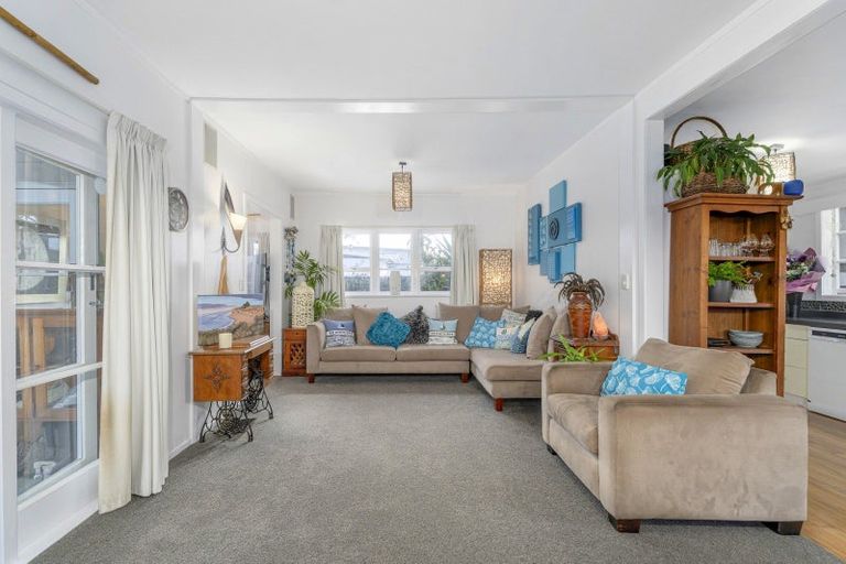 Photo of property in 11 Dundas Street, Whitianga, 3510