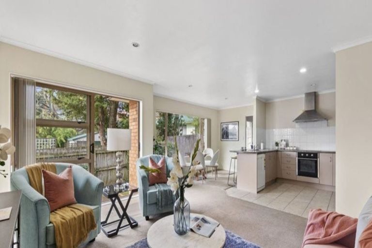 Photo of property in 17a Valley Road, Waiuku, 2123