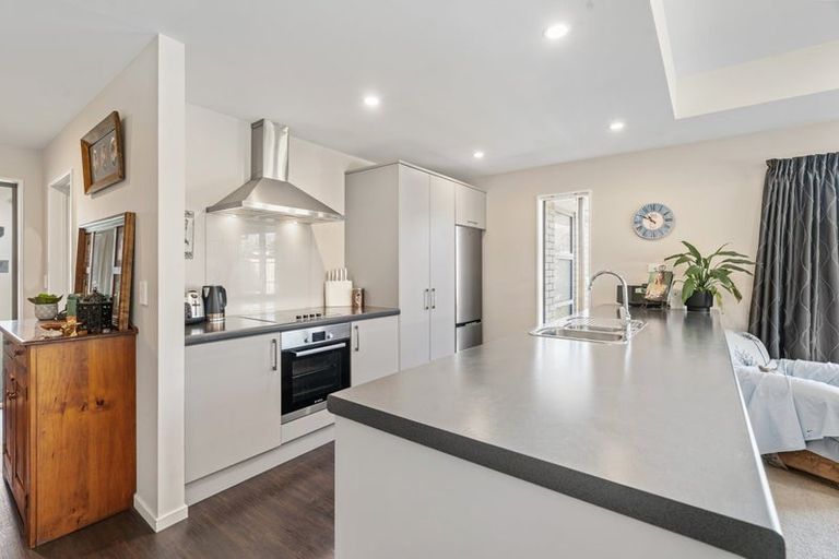 Photo of property in 6 Fernham Way, Rolleston, 7615